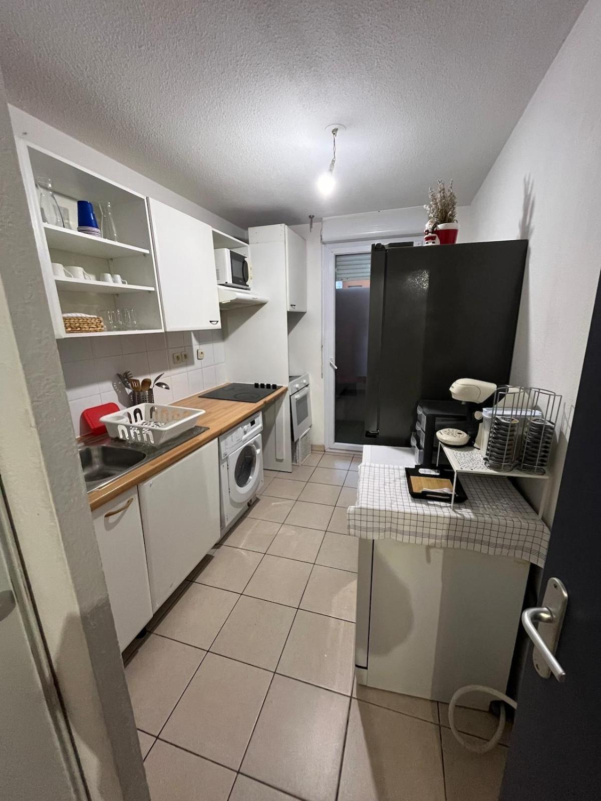 Appartement Spacieux Avec Piscine Marseille Extérieur photo